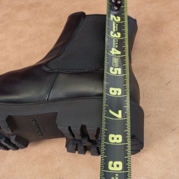 Vagabond Women Kenova Black Leather Lug Sole Chelsea Ankle Boots Sz 10 - Picture 6 of 8